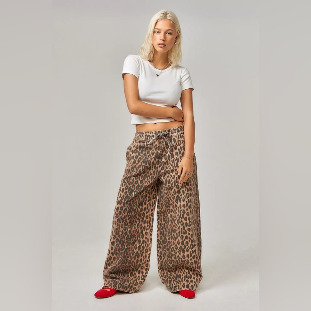 Damson Madder Urban Outfitters Leopard Print Wide Leg Jeans in Brown & Black XXL - Picture 3 of 5
